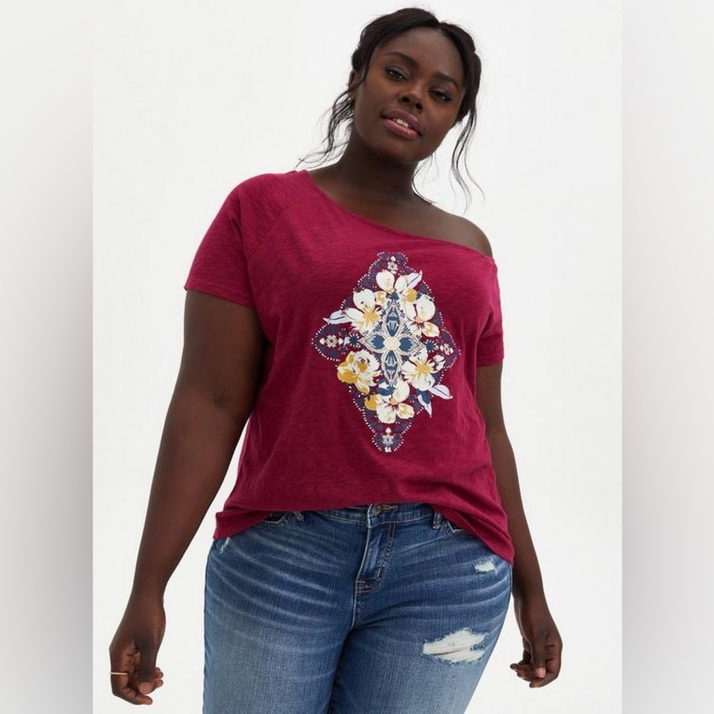 Torrid Off Shoulder Tee - Heritage Slub Mandala Red Wine Size 3